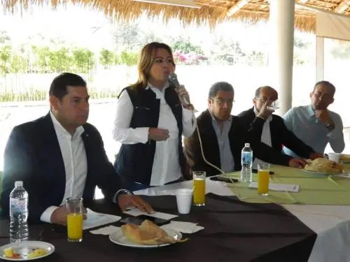 Descarta senadora que en proceso interno de Morena haya dados cargados