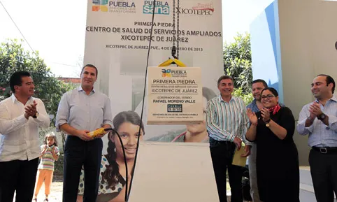 RMV pone en marcha construcción de Centro de Salud en Xicotepec