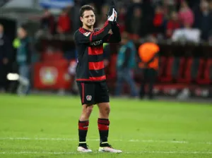 ‘Chicharito’ debuta de visitante con Bayer en la Bundesliga