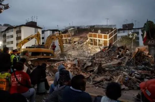 Gobierno federal decreta 3 días de luto nacional tras sismo