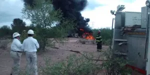 Pemex atiende incendio por toma en Tecamachalco