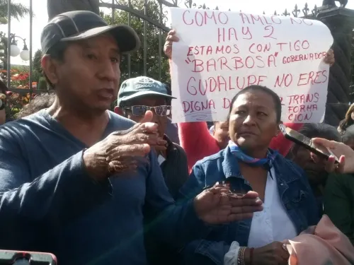 Manifestantes de Almecatla empañan 1er Informe de Labores de alcalde de Cuautlancingo