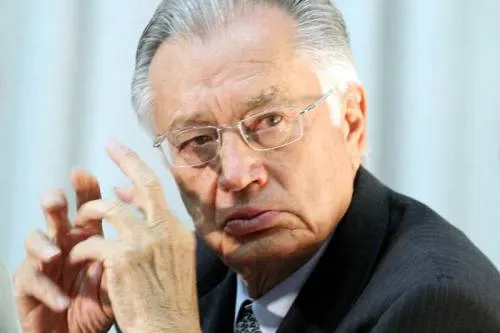 Bartlett y López Obrador: el Arte de Besar los Pies sin Ruborizarse