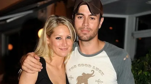 Enrique Iglesias y Anna Kournikova comparten primeras fotos de su hija