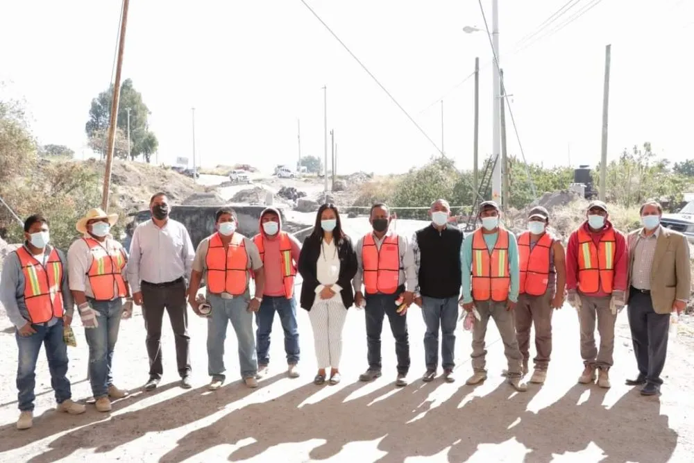 Ariadna Ayala inicia rehabilitación de puente prioritario en zona oriente