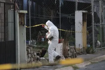Hallan cuerpo putrefacto tras incendio en La Guadalupana