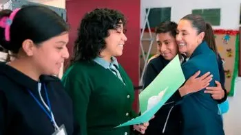 La educación pública tiene que ser humanista, cívica y científica: Claudia Sheinbaum