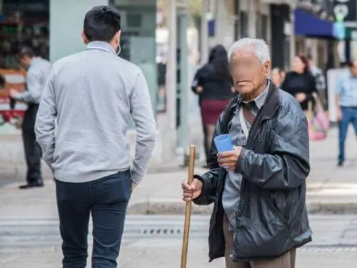 Hay 2.2 millones de mexicanos menos en pobreza