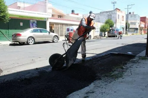 Las brigadas de Bachetón 4.0 avanzan con la reparación de la cinta asfáltica en calles y avenidas