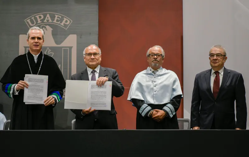 Doctorado Honoris Causa a Andrés Martínez