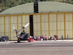 Murillo Karam se reúne con padres de normalistas en Chilpancingo