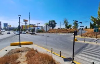 En beneficio de transeúntes y automovilistas, instalan circuito de semaforización en crucero Cuatro Caminos