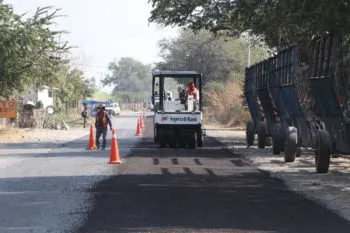 Trabaja Gobierno estatal en la reconstrucción de carretera Izúcar-Chiautla de Tapia