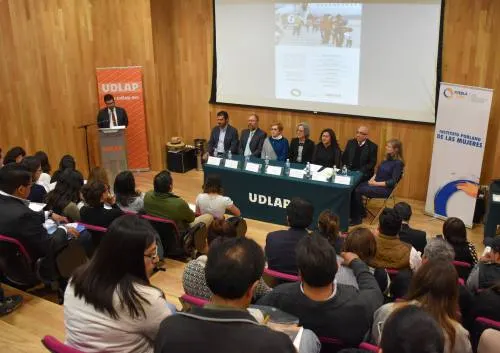 Realizan en Udlap, Conservatorio de Mujeres Migrantes