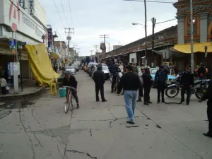 Retiro de puestos causa enfrentamiento de ambulantes en Texmelucan