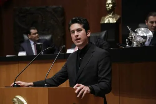 Senador Israel Zamora pide disculpas por denuncia de supuesta violación en CU