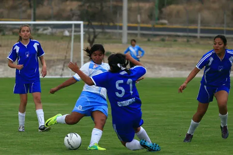 Franjitas cazó a Lobas 3-0 para tomar rumbo a la calificación