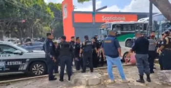 Detienen a dos mujeres por robo en RUTA; botón de emergencia permitió su captura