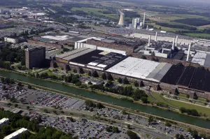 Policía alemana catea oficinas centrales de Volkswagen