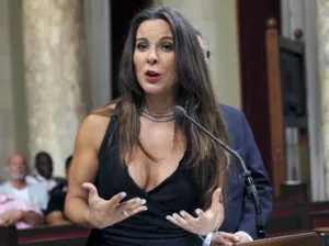 Kate del Castillo pide sobreseimiento de su caso