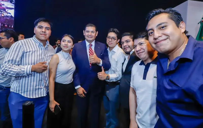 armenta-encuentro-con-jovenes