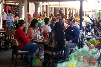 Decide Canirac Puebla continuar con medidas de cubrebocas en sus restaurantes