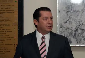 Morales evita mencionar si es necesario investigar al director de la Policía Municipal