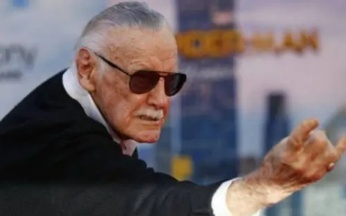 Hospitalizan de emergencia a Stan Lee, creador del Universo Marvel