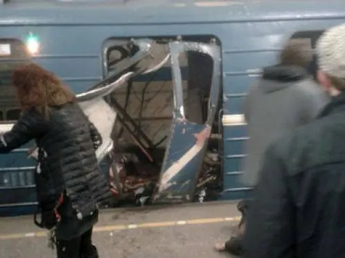 Al menos 14 muertos deja ataque en San Petersburgo; sospechan de separatistas y el EI