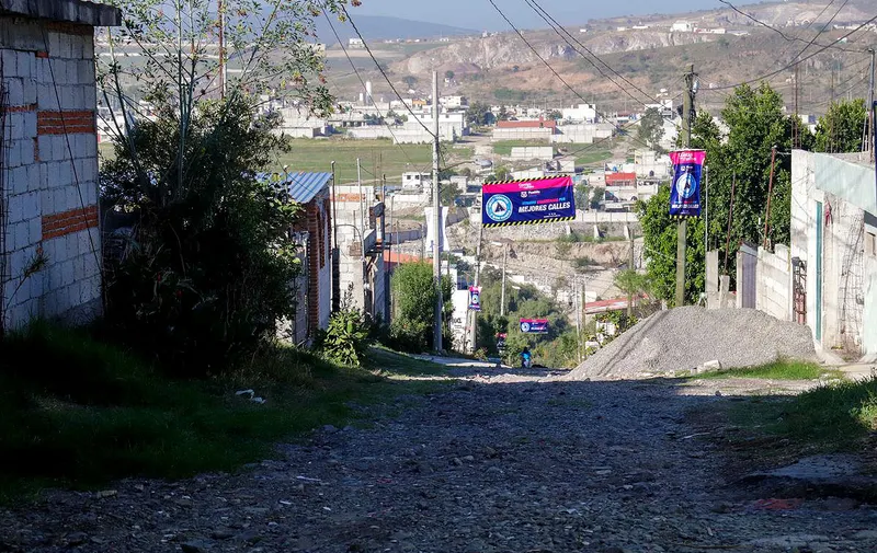 ayuntamiento-de-puebla-calle-tulipanes-lomas-de-san-valentin
