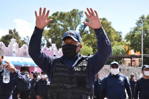 Barbosa llama a grupo de policías en resistencia a dialogar para acordar incremento salarial
