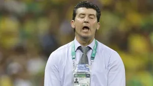 Deja Chepo de la Torre timón de las Chivas; llegaría Matías Almeyda