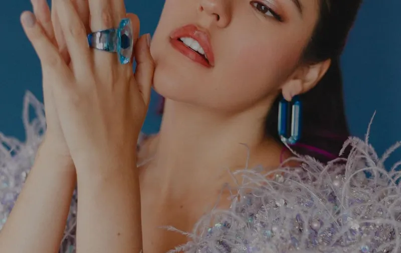 Lesslie Polinesia anuncia embarazo