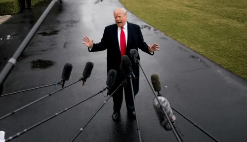 Trump llama ‘cobarde’ a policía que no actuó durante matanza en Florida