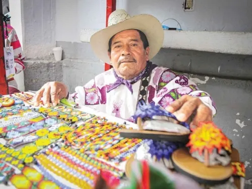 Lanzan convocatoria para el arte popular; artesanos invitan a consumir sus productos