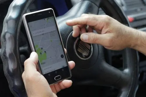 Demanda IP endurecer la normatividad en UBER y Cabify