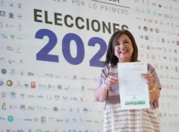 Les regalo mi corazón, dice Xóchitl Gálvez a niñas y niños