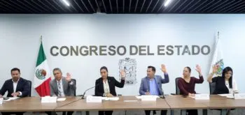 Comisión del Congreso de Puebla exhorta a servidores públicos a trabajar con legalidad y brindar atención de calidad a la población