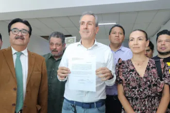 Pepe Chedraui presenta denuncia ante el IEE tras ataque a casa de campaña