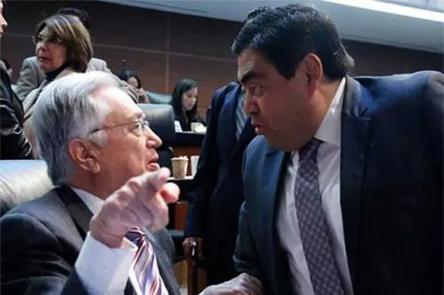 Bartlett y Barbosa: El descrédito de MORENA que López Obrador no quiere ver