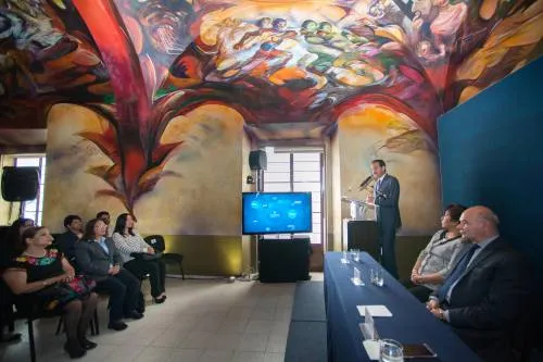 Impulsar participación democrática contribuye al crecimiento de la institución: Esparza