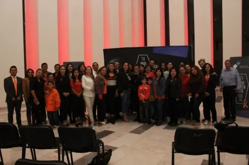 Realiza la Secretaría de Igualdad Sustantiva encendido naranja en el CIS
