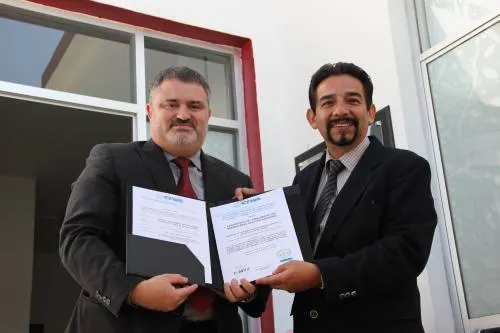 El Oncevapa certifica Hospital Veterinario Upaep