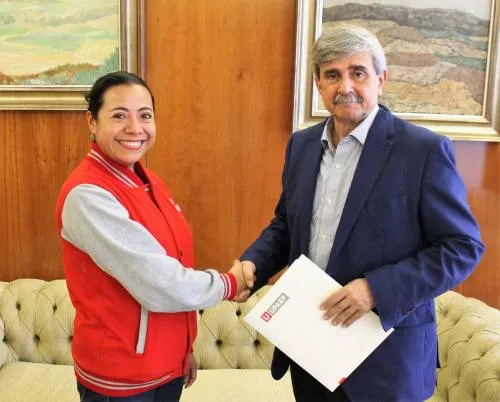 Upaep y la ULE de España, firman convenio de colaboración