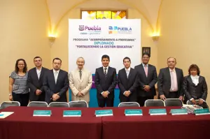 Eduardo Rivera Pérez reconoce a docentes del programa ”Acompañamiento a profesores”