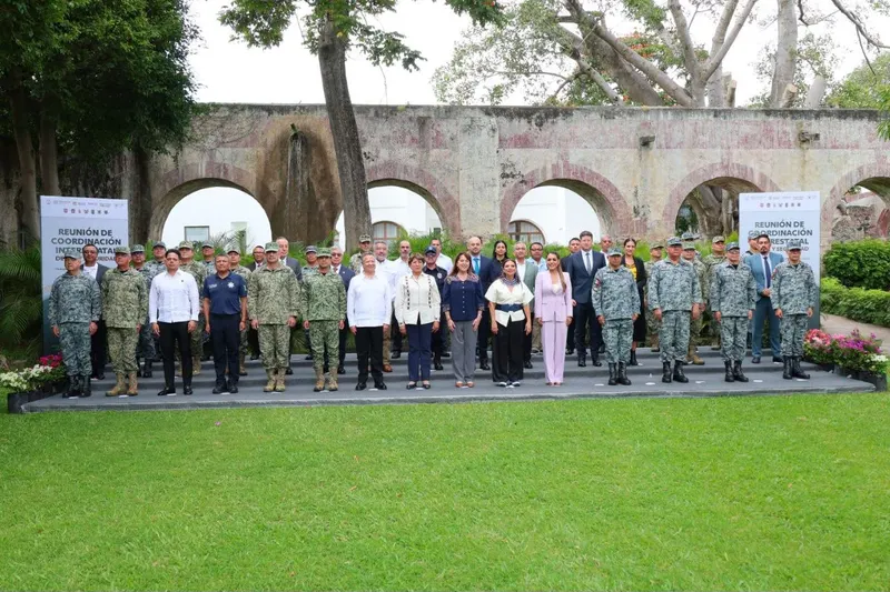 Puebla refuerza coordinación con estados vecinos contra el robo a transporte de carga