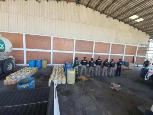 Aseguran más de 5 mil litros de gasolina en Chiapas