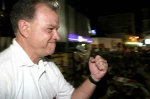 Internan a Andrés Granier en el DF
