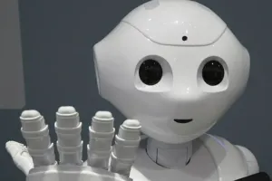 Telefónica japonesa presenta robot humanoide