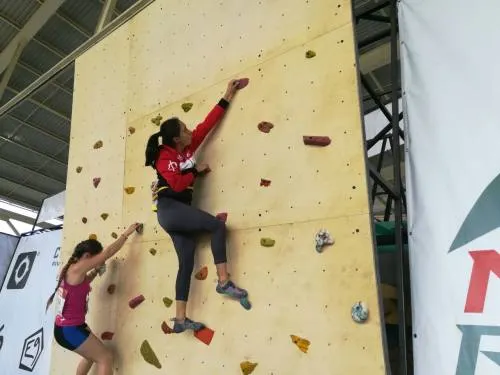 Mariana Fierro, alumna de la Ibero Puebla, campeona nacional en escalada deportiva